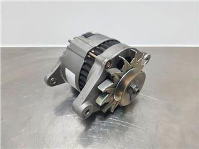 Hitachi 14V 55A-Alternator/Lichtmaschine/Dynamo - Motor za Gradbeni stroj: slika 1 Hitachi 14V 55A-Alternator/Lichtmaschine/Dynamo - Motor za Gradbeni stroj: slika 1