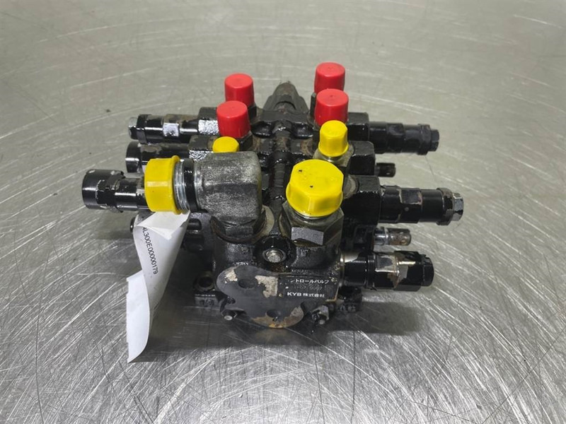 Hitachi ZW95LSD-KYB 00030-30141-Valve/Ventile/Ventiel - Hidravlika za Gradbeni stroj: slika 5 Hitachi ZW95LSD-KYB 00030-30141-Valve/Ventile/Ventiel - Hidravlika za Gradbeni stroj: slika 5