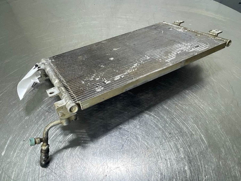 Hyundai HL757-7A-A2W01133-Airco condenser/Klimakondensator - Okvir/ Šasija za Gradbeni stroj: slika 3 Hyundai HL757-7A-A2W01133-Airco condenser/Klimakondensator - Okvir/ Šasija za Gradbeni stroj: slika 3