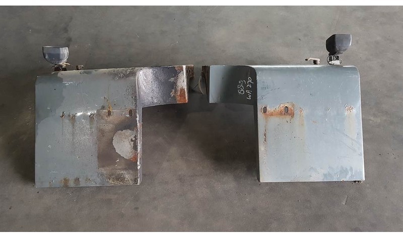 Komatsu WA 270 - 3 - Fender/Kotflügel/Spatbord - Blatnik za Gradbeni stroj: slika 5 Komatsu WA 270 - 3 - Fender/Kotflügel/Spatbord - Blatnik za Gradbeni stroj: slika 5