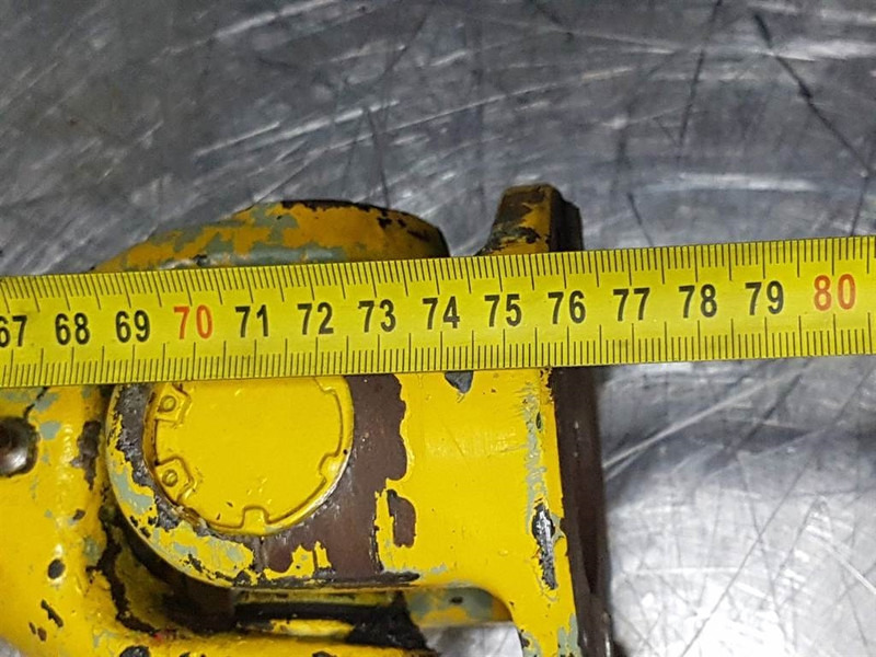 Kramer 312 - Propshaft/Gelenkwelle/Cardanas - Os in deli za Gradbeni stroj: slika 4 Kramer 312 - Propshaft/Gelenkwelle/Cardanas - Os in deli za Gradbeni stroj: slika 4