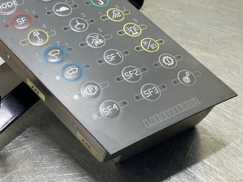 Liebherr A934C-94023357-BBT02-R5.1-Display unit/Dashboard - Električni sistem za Gradbeni stroj: slika 3 Liebherr A934C-94023357-BBT02-R5.1-Display unit/Dashboard - Električni sistem za Gradbeni stroj: slika 3