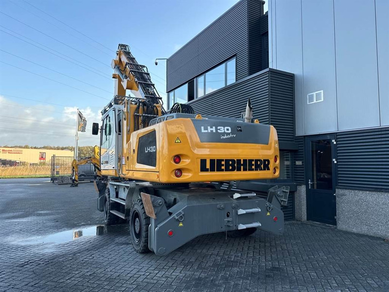 Liebherr LH 30 M - Bager za prekladanje primarnih/ Sekundarnih surovin: slika 4 Liebherr LH 30 M - Bager za prekladanje primarnih/ Sekundarnih surovin: slika 4