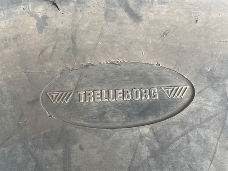 Liebherr LH40M-Trelleborg Brawler 45x10x24-Tire/Reifen/Band - Gume in platišča za Gradbeni stroj: slika 4 Liebherr LH40M-Trelleborg Brawler 45x10x24-Tire/Reifen/Band - Gume in platišča za Gradbeni stroj: slika 4