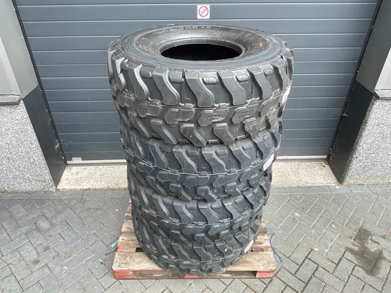 Magna 405/70R18-Tire/Reifen/Band - Gume in platišča za Gradbeni stroj: slika 2 Magna 405/70R18-Tire/Reifen/Band - Gume in platišča za Gradbeni stroj: slika 2