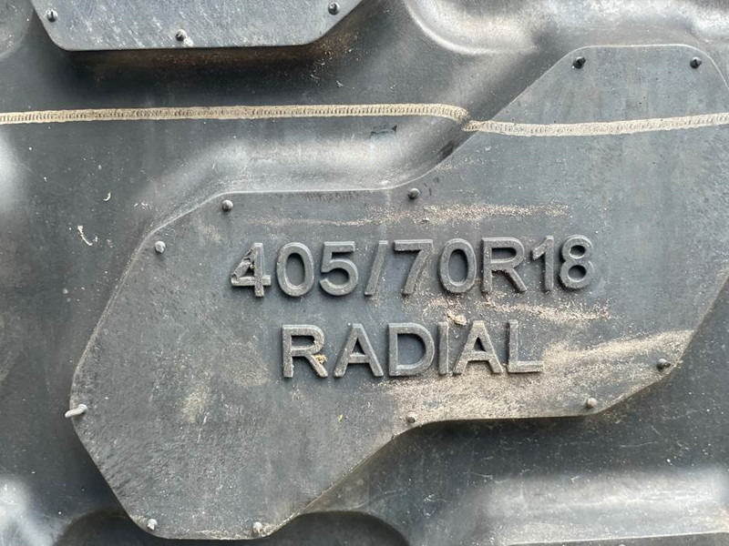 Magna 405/70R18-Tire/Reifen/Band - Gume in platišča za Gradbeni stroj: slika 4 Magna 405/70R18-Tire/Reifen/Band - Gume in platišča za Gradbeni stroj: slika 4