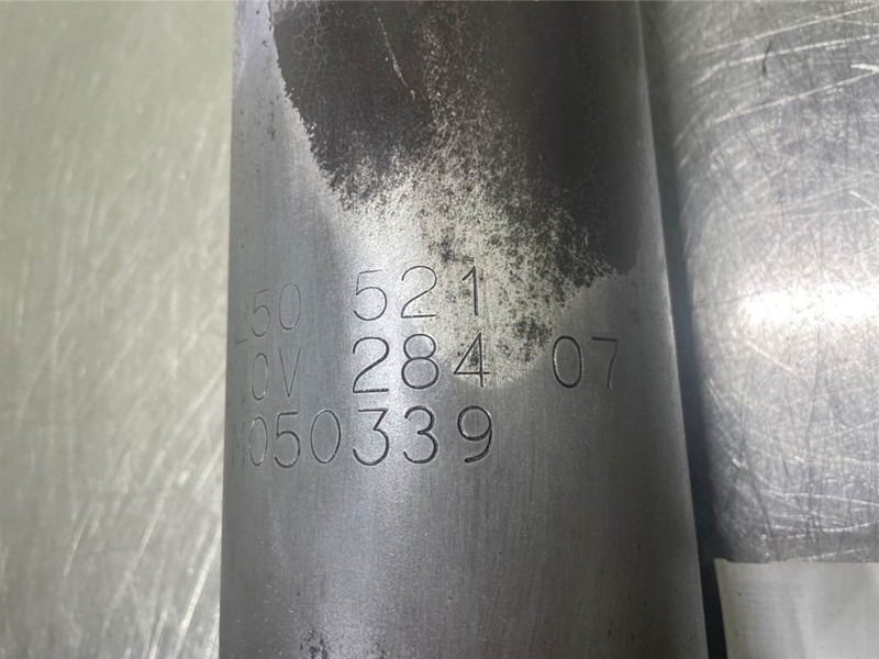 Manitou MT523-250521-Exhaust/Auspuff/Uitlaat - Motor za Gradbeni stroj: slika 4 Manitou MT523-250521-Exhaust/Auspuff/Uitlaat - Motor za Gradbeni stroj: slika 4