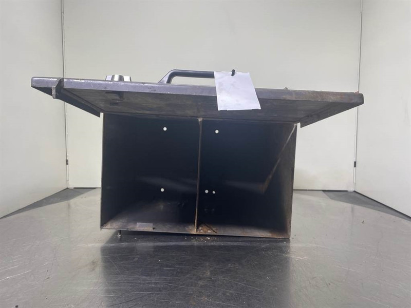 Mecalac 12MTX - Toolbox/Werkzeugkasten/Gereedschapskist - Okvir/ Šasija za Gradbeni stroj: slika 2 Mecalac 12MTX - Toolbox/Werkzeugkasten/Gereedschapskist - Okvir/ Šasija za Gradbeni stroj: slika 2