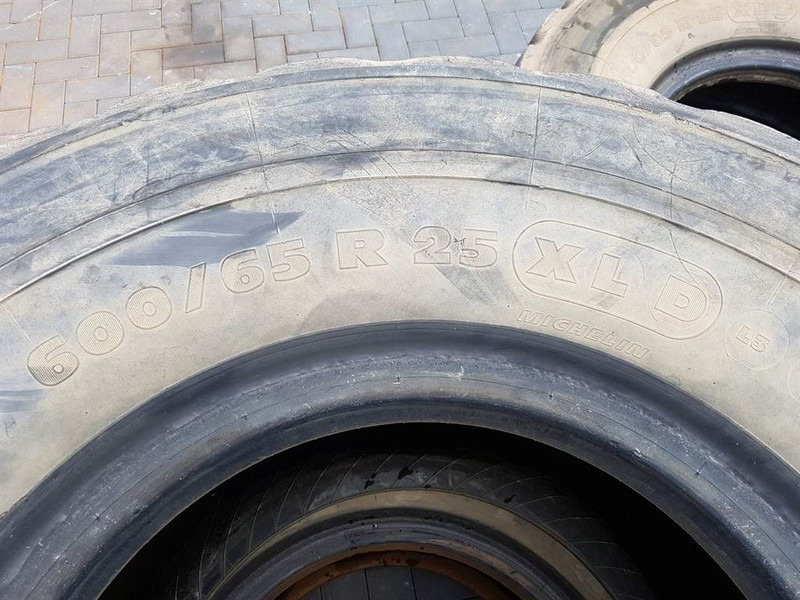 Michelin 600/65R25 - Tyre/Reifen/Band - Guma za Gradbeni stroj: slika 4 Michelin 600/65R25 - Tyre/Reifen/Band - Guma za Gradbeni stroj: slika 4