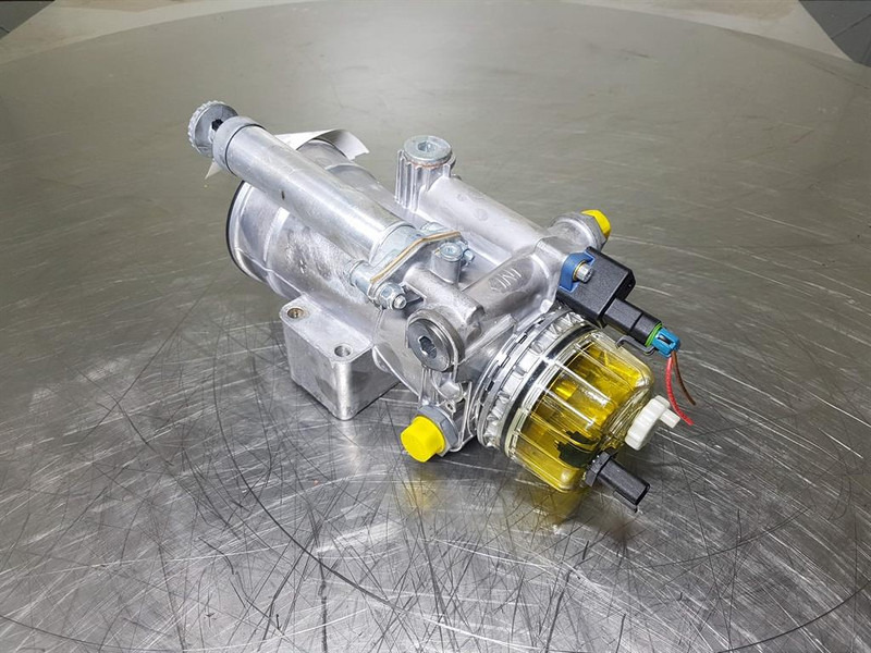 Sennebogen SE1707 - Motor in deli za Gradbeni stroj: slika 1 Sennebogen SE1707 - Motor in deli za Gradbeni stroj: slika 1