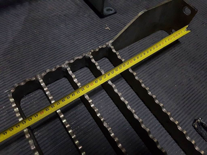 Terex TL210-0455006044-Stair panel/Trittstufen/Traptrede - Okvir/ Šasija za Gradbeni stroj: slika 4 Terex TL210-0455006044-Stair panel/Trittstufen/Traptrede - Okvir/ Šasija za Gradbeni stroj: slika 4