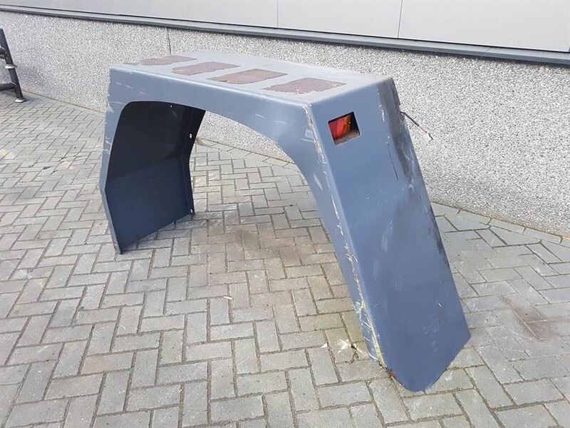 Terex TL210-0457006031-Mud guard/Kotfluegel/Spatbord - Okvir/ Šasija za Gradbeni stroj: slika 3 Terex TL210-0457006031-Mud guard/Kotfluegel/Spatbord - Okvir/ Šasija za Gradbeni stroj: slika 3