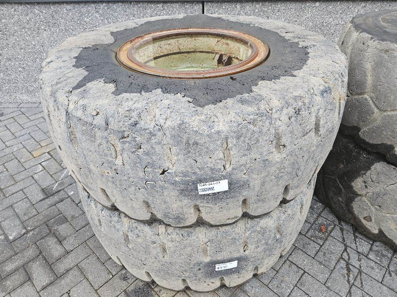 Terex TL260S-20.5R25-Tire/Reifen/Band - Gume in platišča za Gradbeni stroj: slika 3 Terex TL260S-20.5R25-Tire/Reifen/Band - Gume in platišča za Gradbeni stroj: slika 3