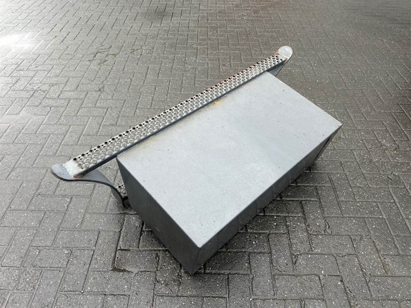 Terex TW150-6105515/6105516-Stair panel/Trittstufen - Okvir/ Šasija za Gradbeni stroj: slika 3 Terex TW150-6105515/6105516-Stair panel/Trittstufen - Okvir/ Šasija za Gradbeni stroj: slika 3