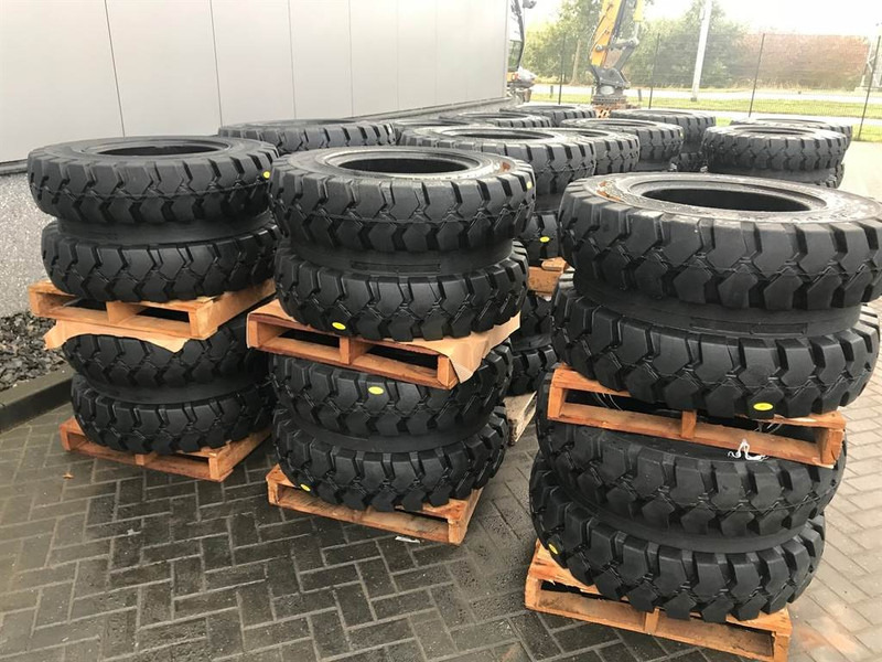 Trelleborg 12.00-20 Dual excavator solid-Tyre/Reifen/Banden - Gume in platišča za Gradbeni stroj: slika 3 Trelleborg 12.00-20 Dual excavator solid-Tyre/Reifen/Banden - Gume in platišča za Gradbeni stroj: slika 3
