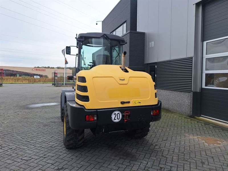 Yanmar V 120 - Kolesni nakladalec: slika 4 Yanmar V 120 - Kolesni nakladalec: slika 4