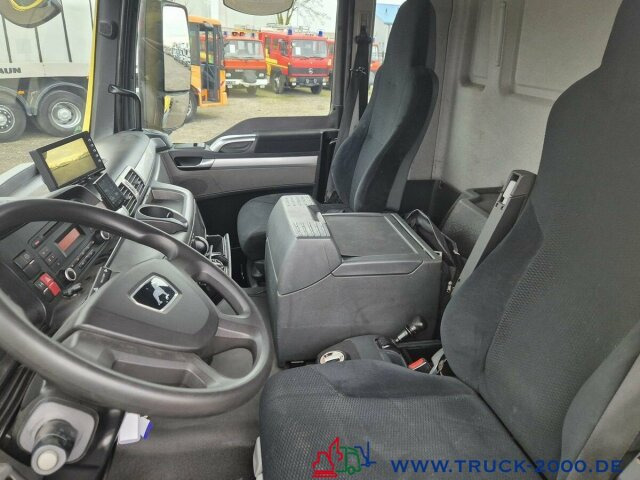 Interior photo 2: Kotalni prekucni tovornjak, Tovornjak z dvigalom MAN TGS 26.320 Meiller RK 2070+ Kran MKG HLK 177+FB