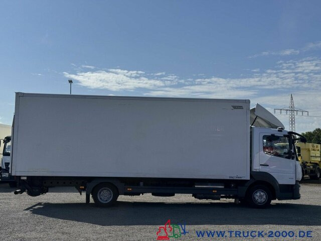 Mercedes-Benz Atego 818 Lang Koffer Ladebordwand BÄR 1.000kg - Dostavno vozilo z zabojnikom: slika 3 Mercedes-Benz Atego 818 Lang Koffer Ladebordwand BÄR 1.000kg - Dostavno vozilo z zabojnikom: slika 3