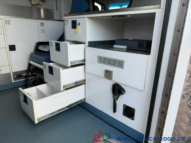 Mercedes-Benz Sprinter 516 Fahrtec RTW Luftfederung 1. Hand - Reševalno vozilo: slika 3 Mercedes-Benz Sprinter 516 Fahrtec RTW Luftfederung 1. Hand - Reševalno vozilo: slika 3
