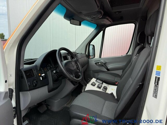 Mercedes-Benz Sprinter 516 Fahrtec RTW Luftfederung Retarder - Reševalno vozilo: slika 4 Mercedes-Benz Sprinter 516 Fahrtec RTW Luftfederung Retarder - Reševalno vozilo: slika 4