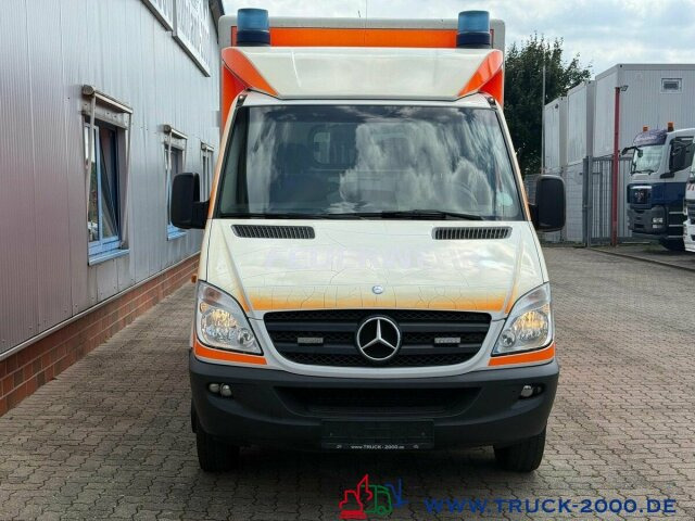 Mercedes-Benz Sprinter 516 Fahrtec RTW Luftfederung Retarder - Reševalno vozilo: slika 4 Mercedes-Benz Sprinter 516 Fahrtec RTW Luftfederung Retarder - Reševalno vozilo: slika 4