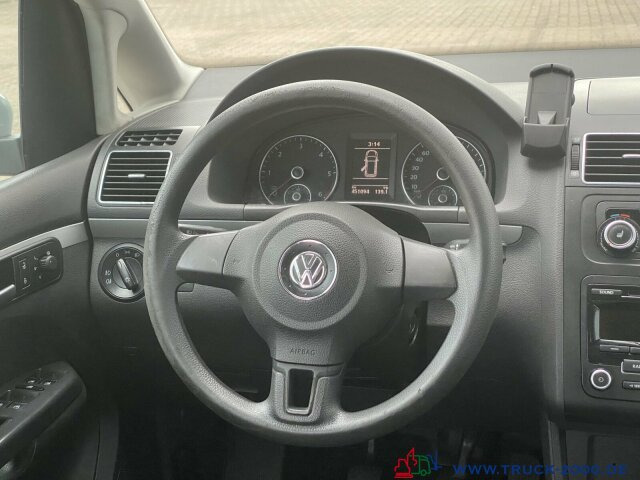 Volkswagen Touran 1.6 TDI BMT Trendline Styling/Sitzhzg./BC - Avtomobil: slika 5 Volkswagen Touran 1.6 TDI BMT Trendline Styling/Sitzhzg./BC - Avtomobil: slika 5