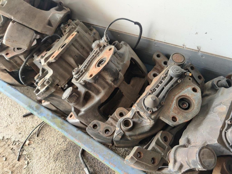 MAN Remklauwen / Brake calipers F2000 / TGA - Zavorna čeljust za Tovornjak: slika 1 MAN Remklauwen / Brake calipers F2000 / TGA - Zavorna čeljust za Tovornjak: slika 1