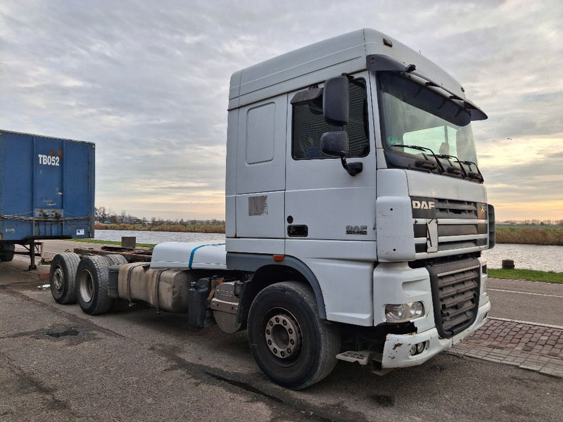 DAF XF 105.460 - Tovornjak-šasija: slika 2 DAF XF 105.460 - Tovornjak-šasija: slika 2
