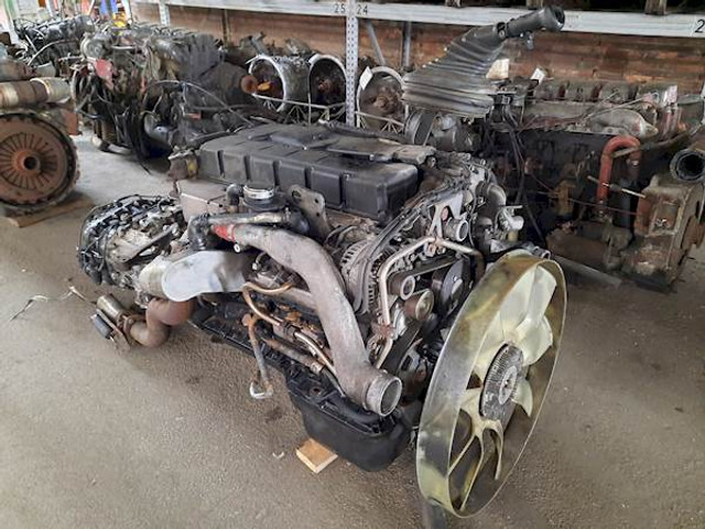 MAN D0836 LFL50 (240HP) - Motor: slika 2 MAN D0836 LFL50 (240HP) - Motor: slika 2