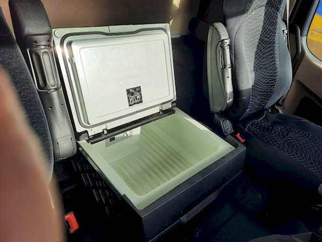 Kontejnerski tovornjak/ Tovornjak z zamenljivim tovoriščem Mercedes-Benz ACTROS 1842: slika 10 Kontejnerski tovornjak/ Tovornjak z zamenljivim tovoriščem Mercedes-Benz ACTROS 1842: slika 10