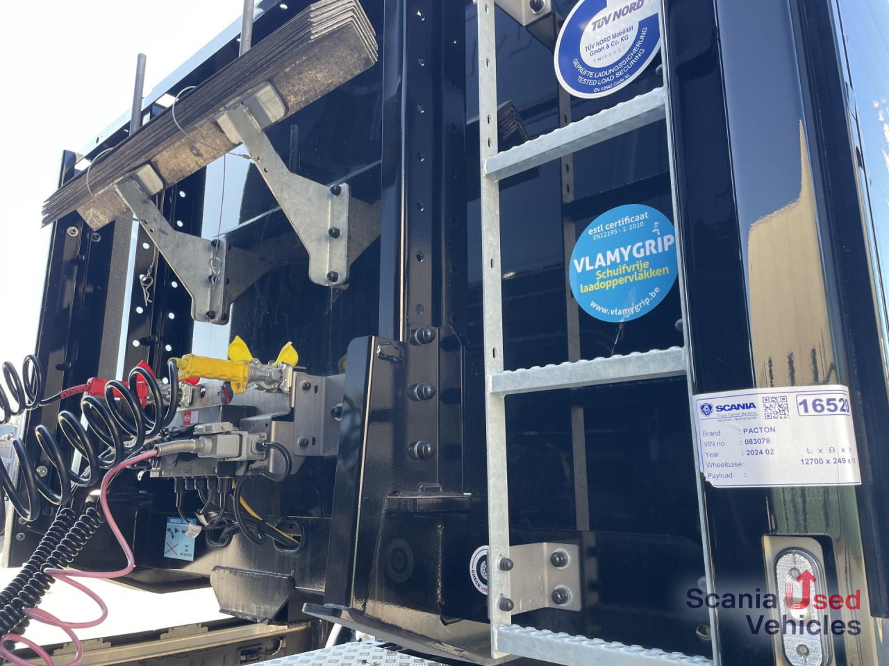 PACTON PACTON TPL.342 CB LIFT AXLE KINETIC 13R-3X CRANE - Plato/ Tovorna prikolica: slika 2 PACTON PACTON TPL.342 CB LIFT AXLE KINETIC 13R-3X CRANE - Plato/ Tovorna prikolica: slika 2