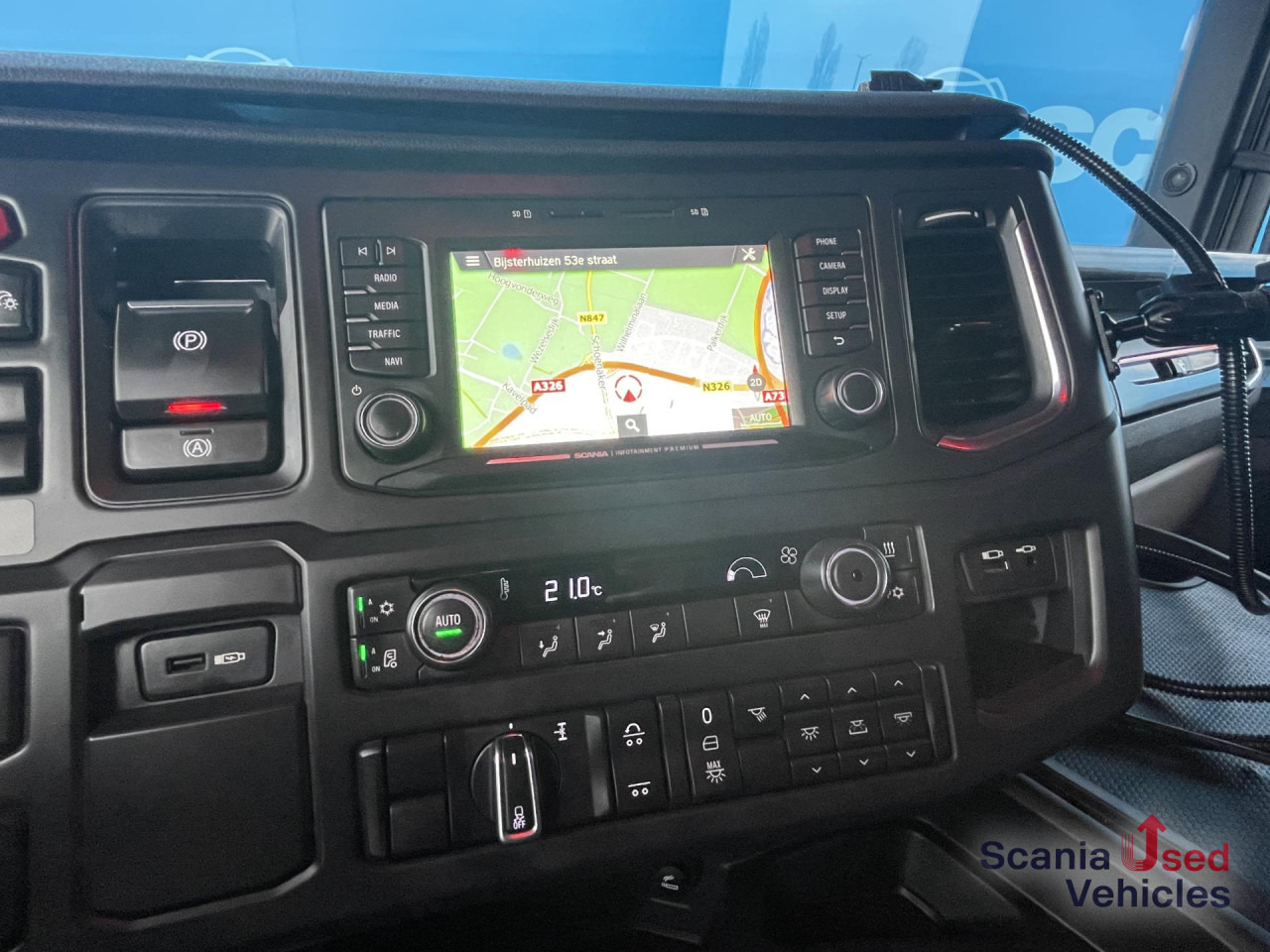 SCANIA R 650 B6x4NB RETARDER V8 WOOD KESLA 2112T CRANE - Tovornjak za prevoz lesa, Tovornjak z dvigalom: slika 2 SCANIA R 650 B6x4NB RETARDER V8 WOOD KESLA 2112T CRANE - Tovornjak za prevoz lesa, Tovornjak z dvigalom: slika 2