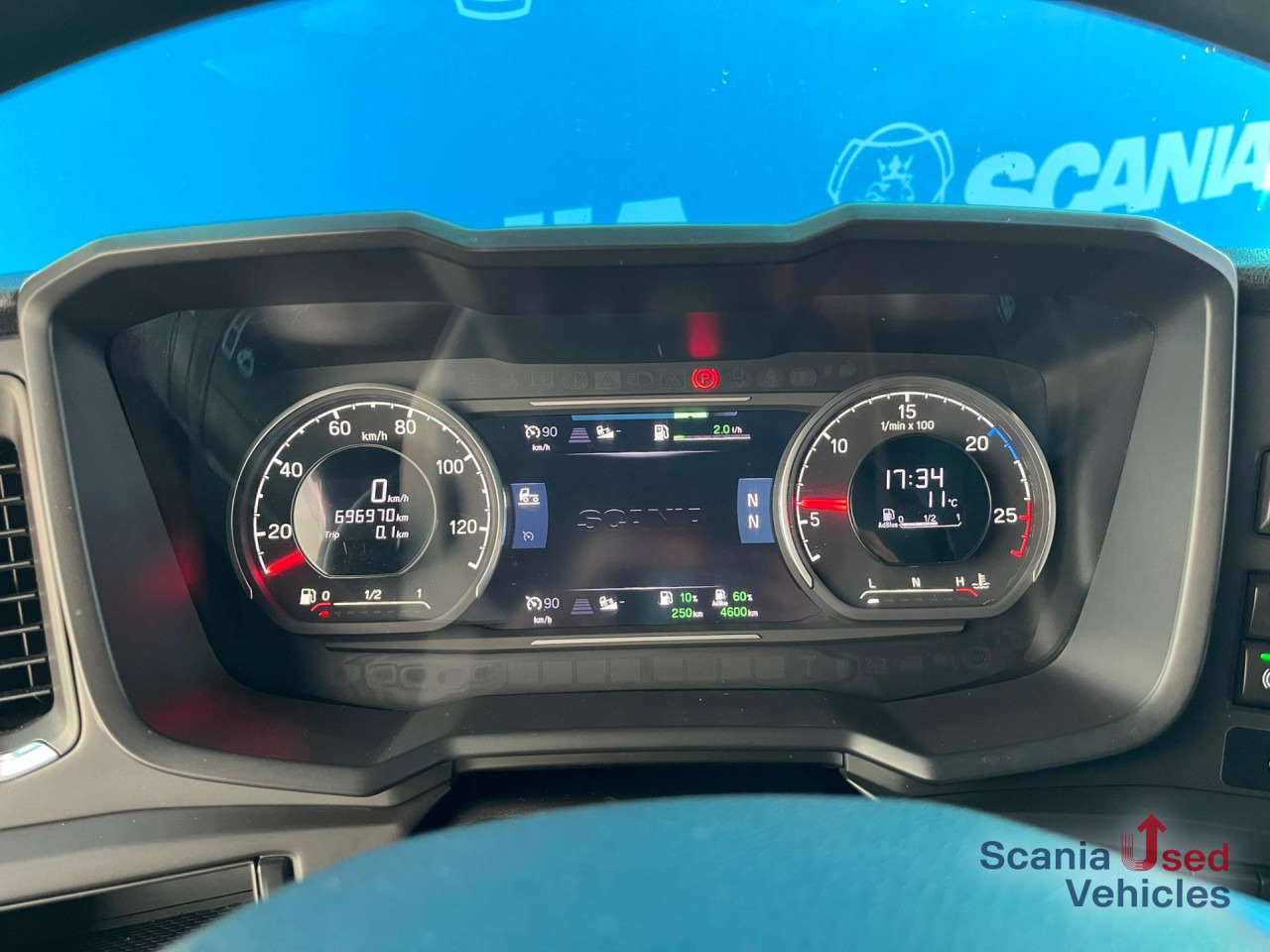 SCANIA R 450 A4x2NA RETARDER 8T DIFF-L SMART2 - Vlačilec: slika 5 SCANIA R 450 A4x2NA RETARDER 8T DIFF-L SMART2 - Vlačilec: slika 5