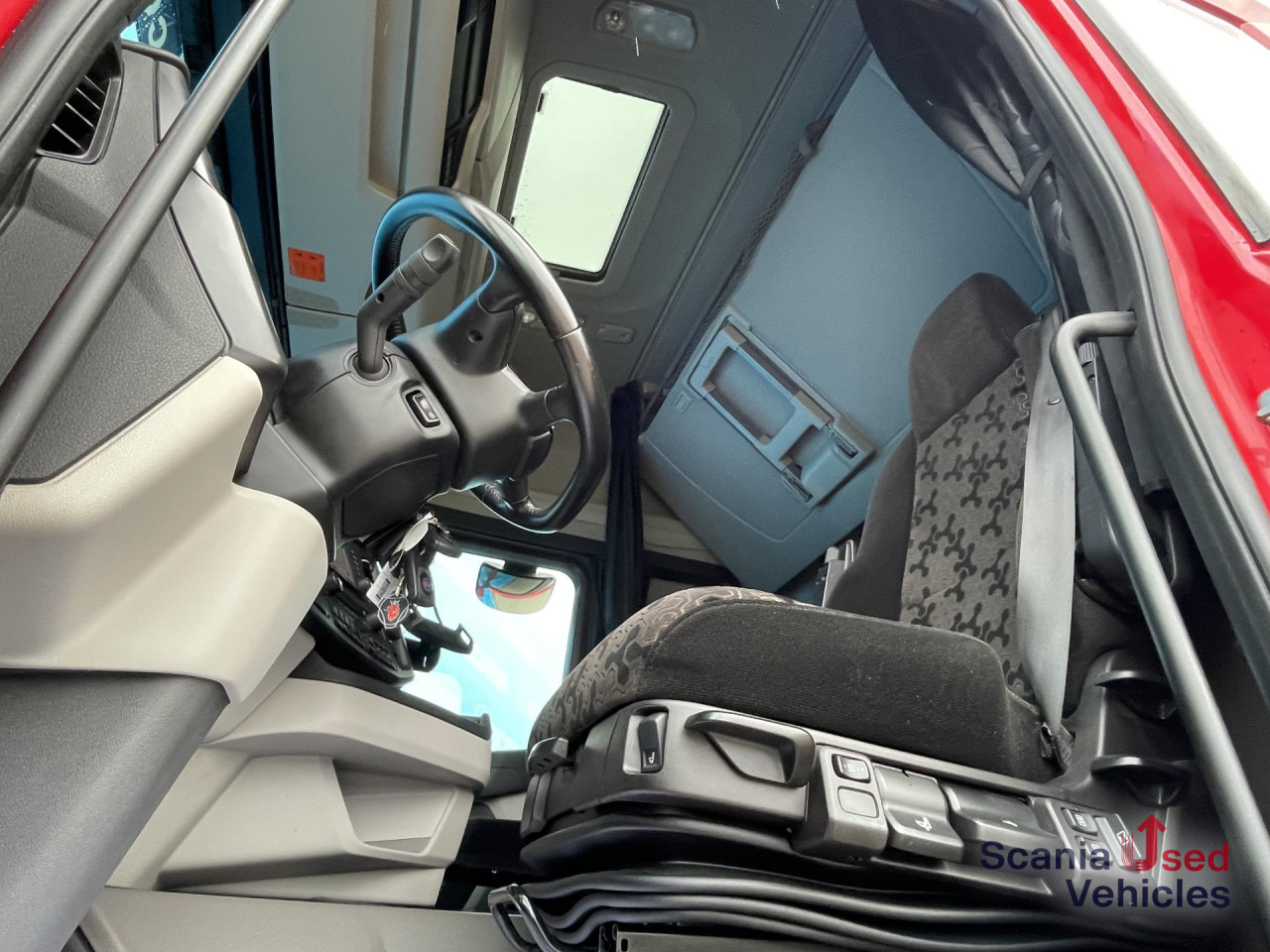 SCANIA R 460 A4x2NA RETARDER PTO PARK AIRCO SUPER! - Vlačilec: slika 5 SCANIA R 460 A4x2NA RETARDER PTO PARK AIRCO SUPER! - Vlačilec: slika 5