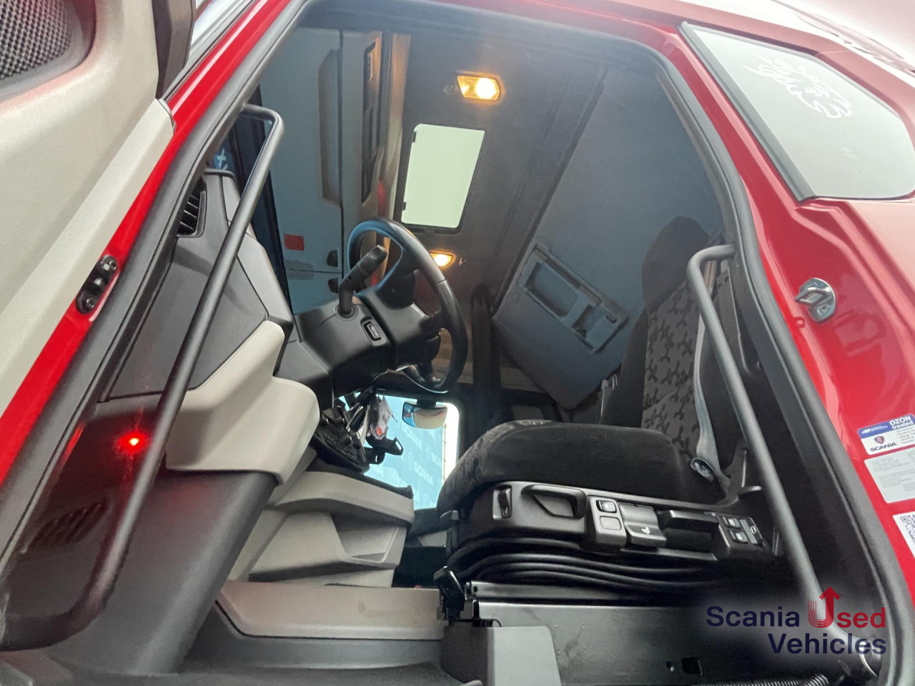 SCANIA R 460 A4x2NA RETARDER PTO PARK AIRCO SUPER! - Vlačilec: slika 5 SCANIA R 460 A4x2NA RETARDER PTO PARK AIRCO SUPER! - Vlačilec: slika 5