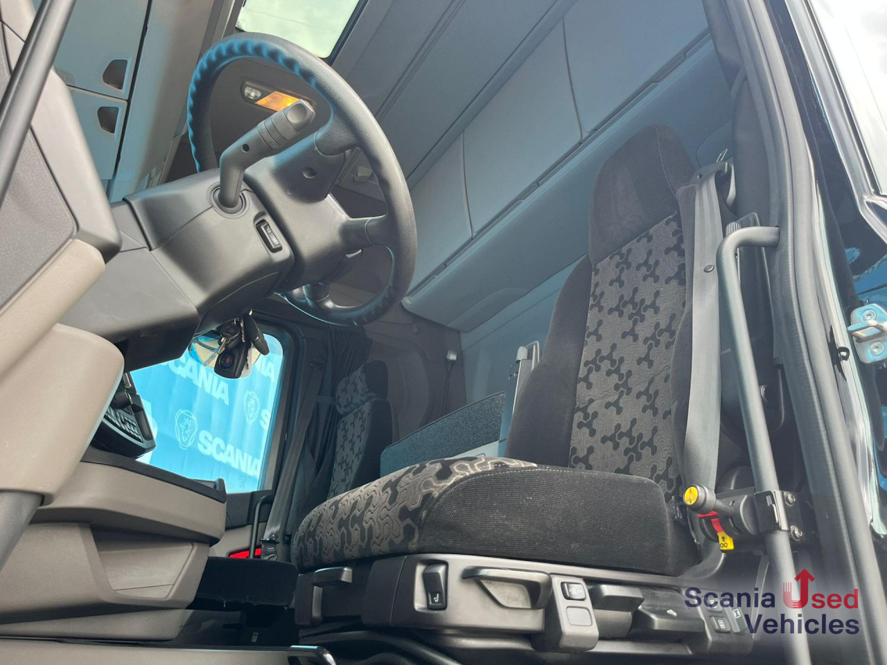 SCANIA R 500 A4x2NA RETARDER HYDRO WALKINGFLOOR DIFF-L - Vlačilec: slika 2 SCANIA R 500 A4x2NA RETARDER HYDRO WALKINGFLOOR DIFF-L - Vlačilec: slika 2