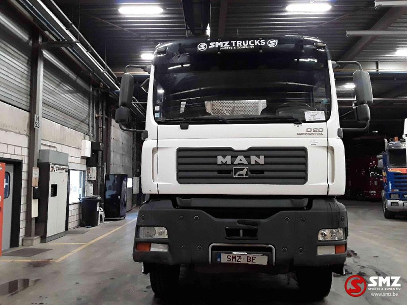 MAN TGA 26.390 6x4 manual - Tovornjak s kesonom: slika 2 MAN TGA 26.390 6x4 manual - Tovornjak s kesonom: slika 2