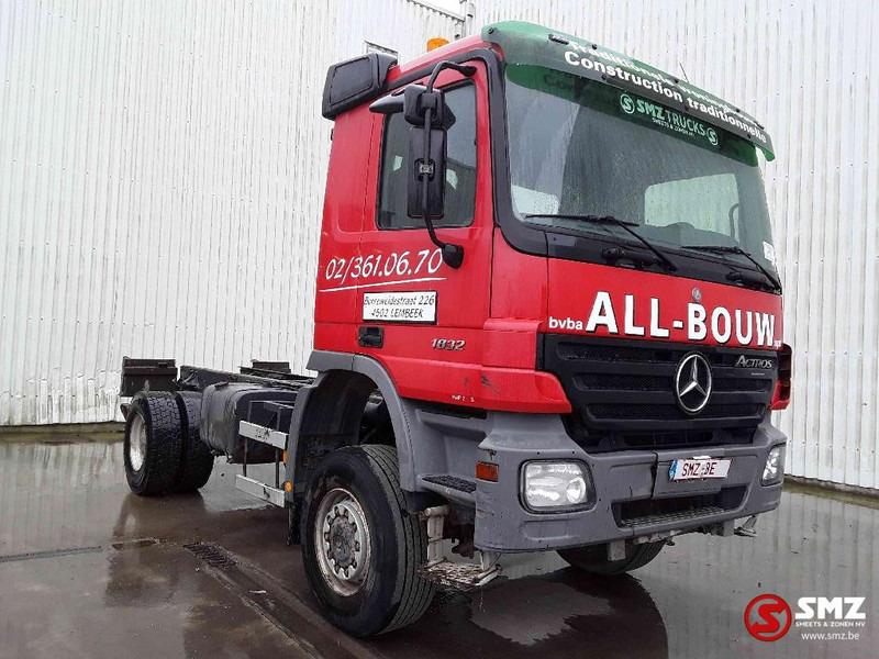Mercedes-Benz Actros 1832 4x4 209000 km!! - Tovornjak-šasija: slika 1 Mercedes-Benz Actros 1832 4x4 209000 km!! - Tovornjak-šasija: slika 1