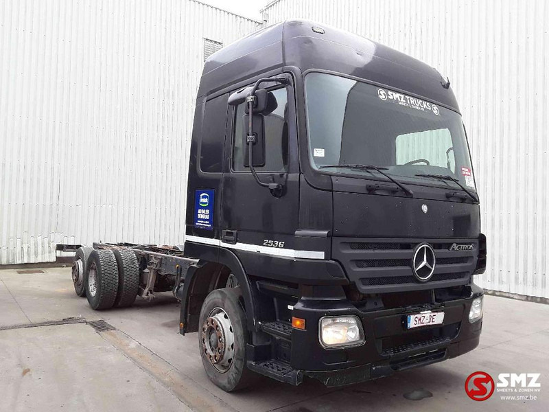 Mercedes-Benz Actros 2536 - Tovornjak-šasija: slika 1 Mercedes-Benz Actros 2536 - Tovornjak-šasija: slika 1