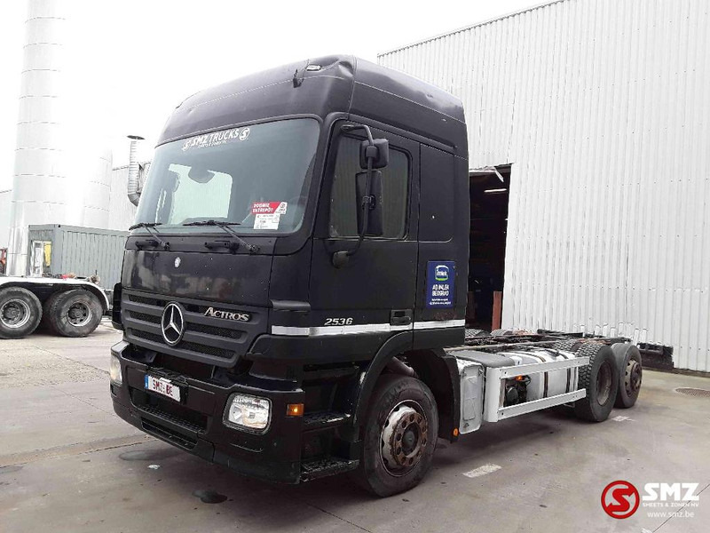 Mercedes-Benz Actros 2536 - Tovornjak-šasija: slika 3 Mercedes-Benz Actros 2536 - Tovornjak-šasija: slika 3