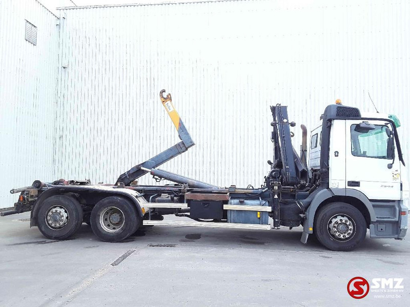 Mercedes-Benz Actros 2544 hiab 102.2 remote hook retarder - Kontejnerski tovornjak/ Tovornjak z zamenljivim tovoriščem, Tovornjak z dvigalom: slika 4 Mercedes-Benz Actros 2544 hiab 102.2 remote hook retarder - Kontejnerski tovornjak/ Tovornjak z zamenljivim tovoriščem, Tovornjak z dvigalom: slika 4