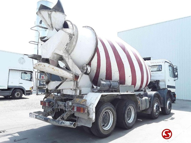 Avtomešalec Mercedes-Benz Actros 3235: slika 11