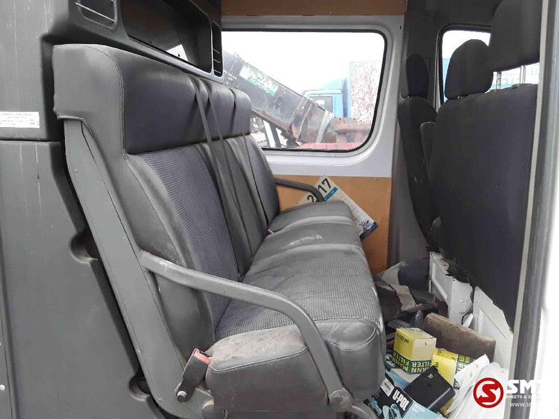 Dostavno vozilo z zabojnikom Mercedes-Benz Sprinter 311 accident: slika 8