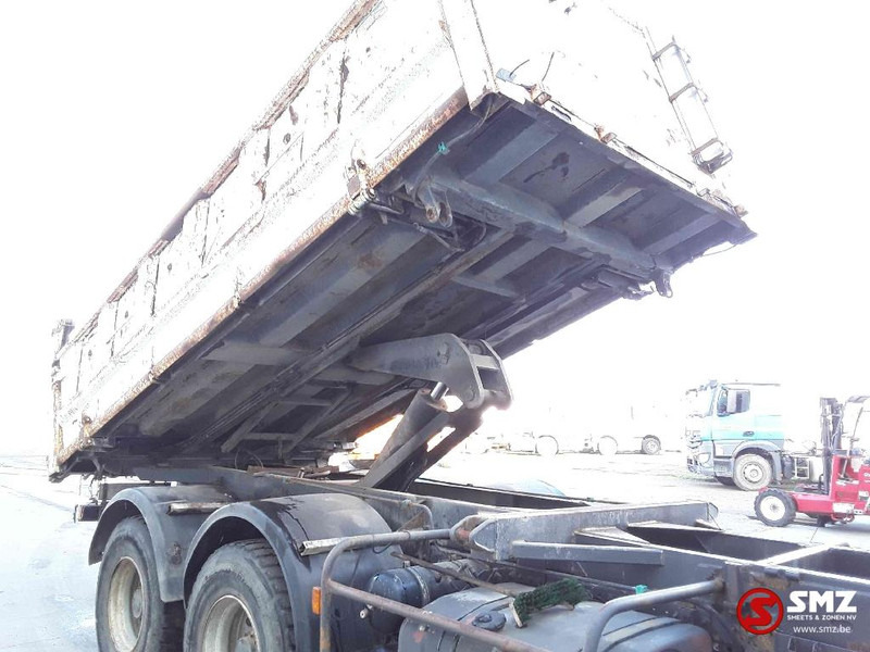 Tovornjak prekucnik, Tovornjak z dvigalom Renault Kerax 420 6x4: slika 12