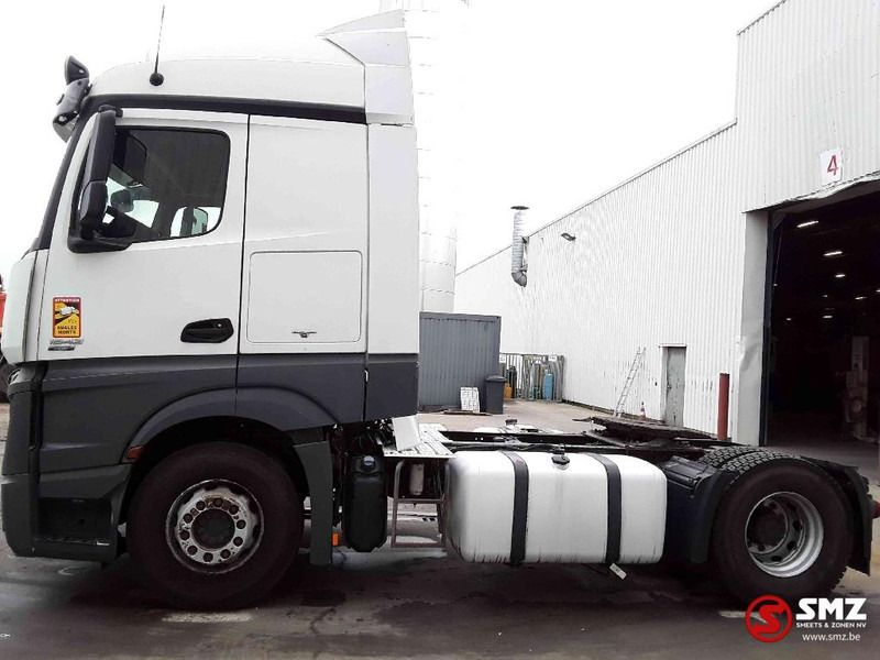 Mercedes-Benz Actros 1842 647'km Top 80% tyres pneu - Vlačilec: slika 5 Mercedes-Benz Actros 1842 647'km Top 80% tyres pneu - Vlačilec: slika 5