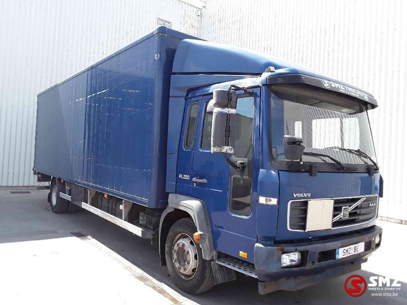 Volvo FL 220 - Tovornjak zabojnik: slika 1 Volvo FL 220 - Tovornjak zabojnik: slika 1