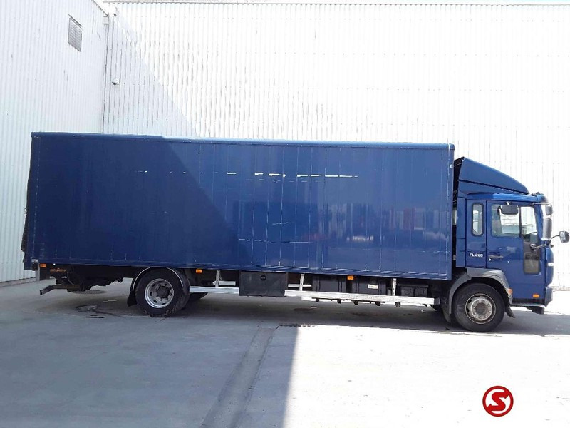Volvo FL 220 - Tovornjak zabojnik: slika 4 Volvo FL 220 - Tovornjak zabojnik: slika 4