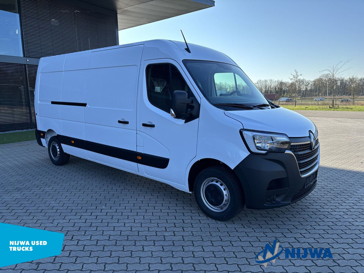 Renault Master 135 L3H2 Parkeersensoren + Cruise control - Mali kombi: slika 2 Renault Master 135 L3H2 Parkeersensoren + Cruise control - Mali kombi: slika 2