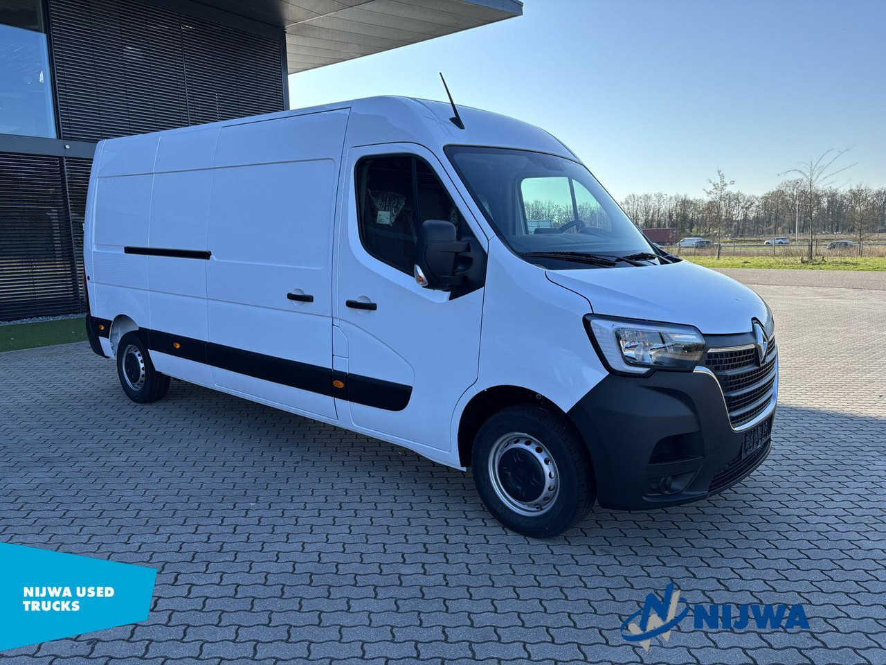 Renault Master 135 L3H2 Parkeersensoren + Cruise control - Mali kombi: slika 2 Renault Master 135 L3H2 Parkeersensoren + Cruise control - Mali kombi: slika 2