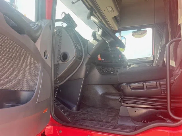 DAF XF 440 FTG Euro6 - Vlačilec: slika 4 DAF XF 440 FTG Euro6 - Vlačilec: slika 4
